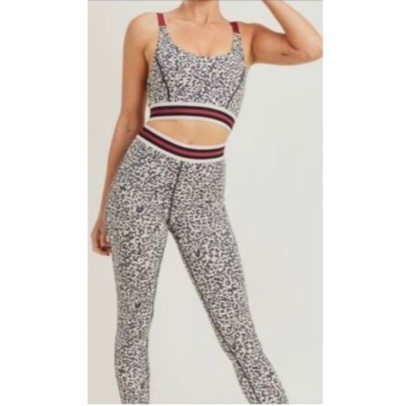 LEOPARD Tummy Control High Waist Leggings & Sports Bra Set - Picture 3 of 10